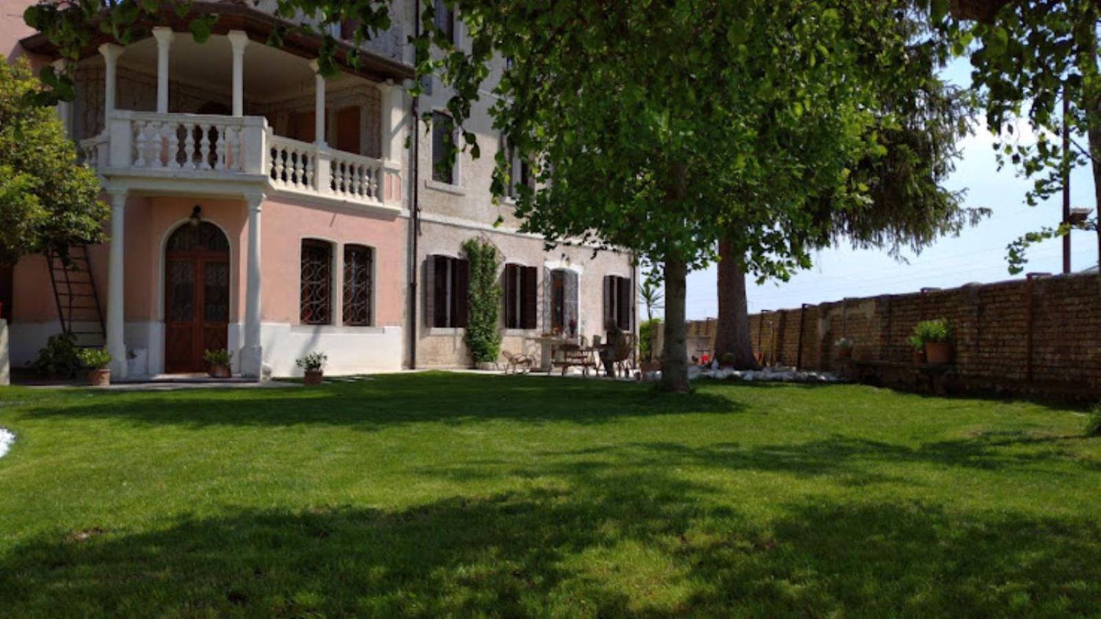B&B Ernestine Family Home Caneva Buitenkant foto